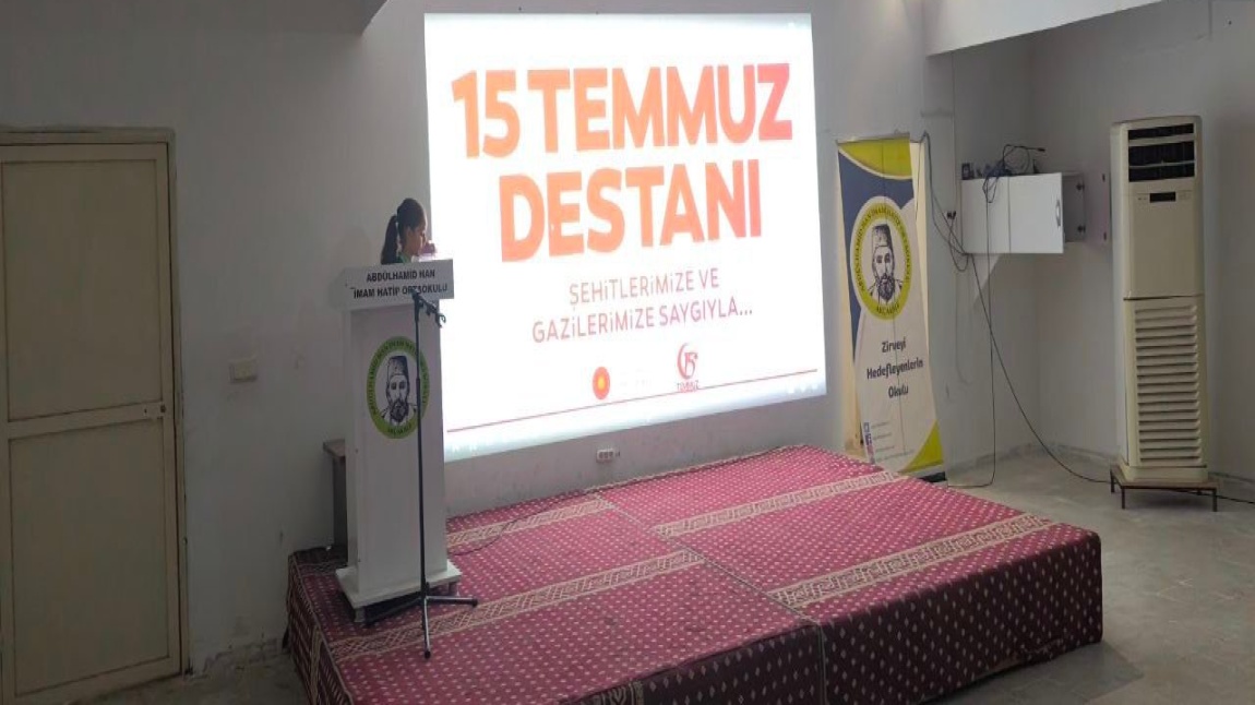 Okulumuzda, 15 Temmuz Demokrasi ve Milli Birlik Günü Etkinlikleri Kapsamında Anlamlı Bir Program Düzenlendi.