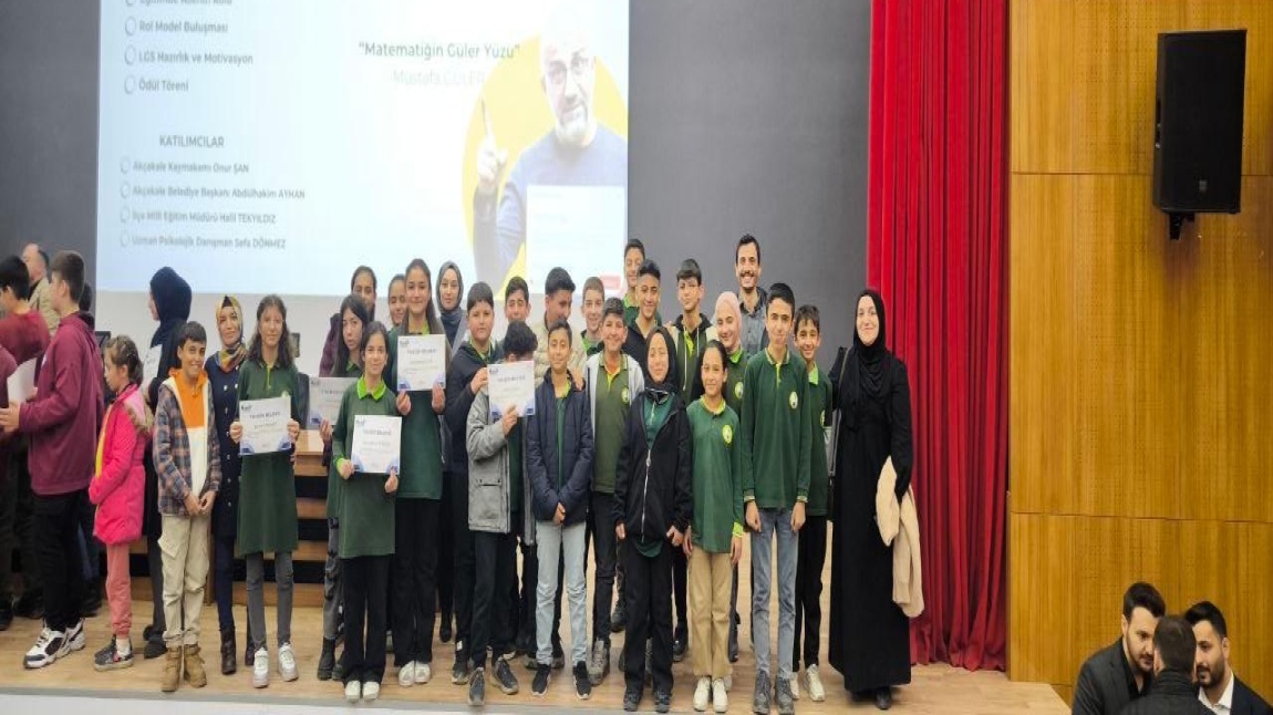 BİGEP Faaliyetleri Kapsamında Düzenlenen “Rol Model Buluşmaları ve Kariyer Günü” Etkinliğine Kazanım Değerlendirme Sınavlarında İlçede Dereceye Giren Başarılı Öğrencilerimizle Katıldık.